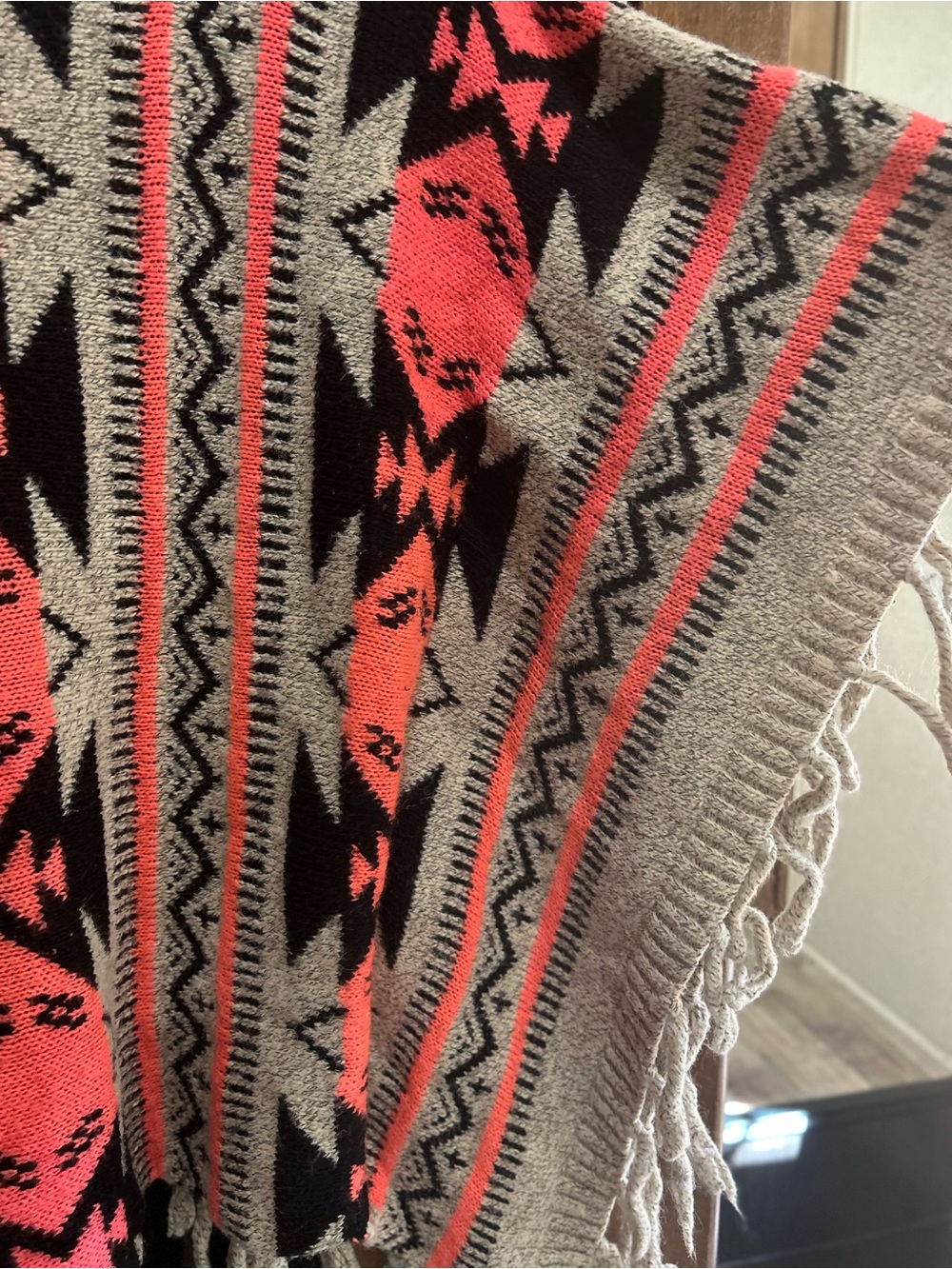 Soho Apparel Neon Southwest Geometric Knit Poncho Size M - Picture 6 of 6